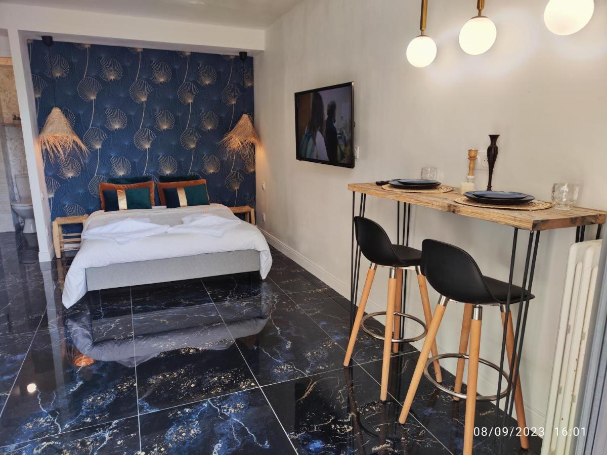 Studio Avec Jaccuzzi Saintry-sur-Seine Extérieur photo