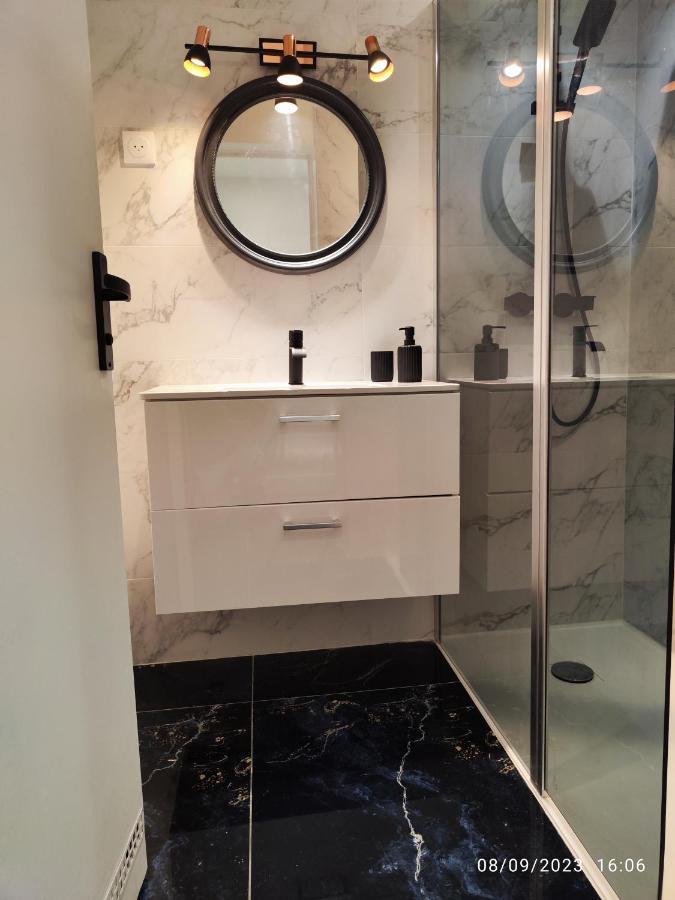 Studio Avec Jaccuzzi Saintry-sur-Seine Extérieur photo
